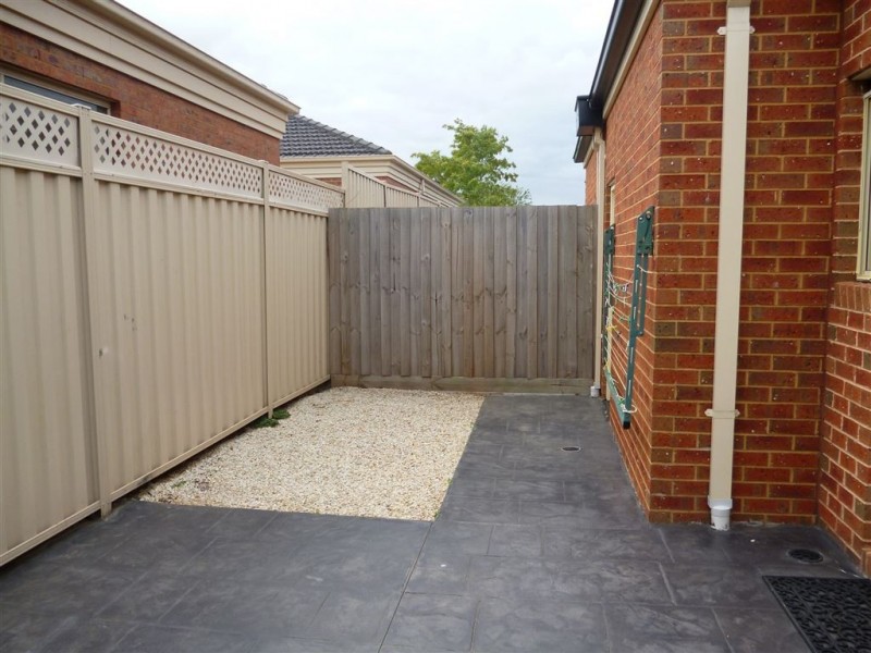 5/8-10 Harmony Drive, Tarneit VIC 3029