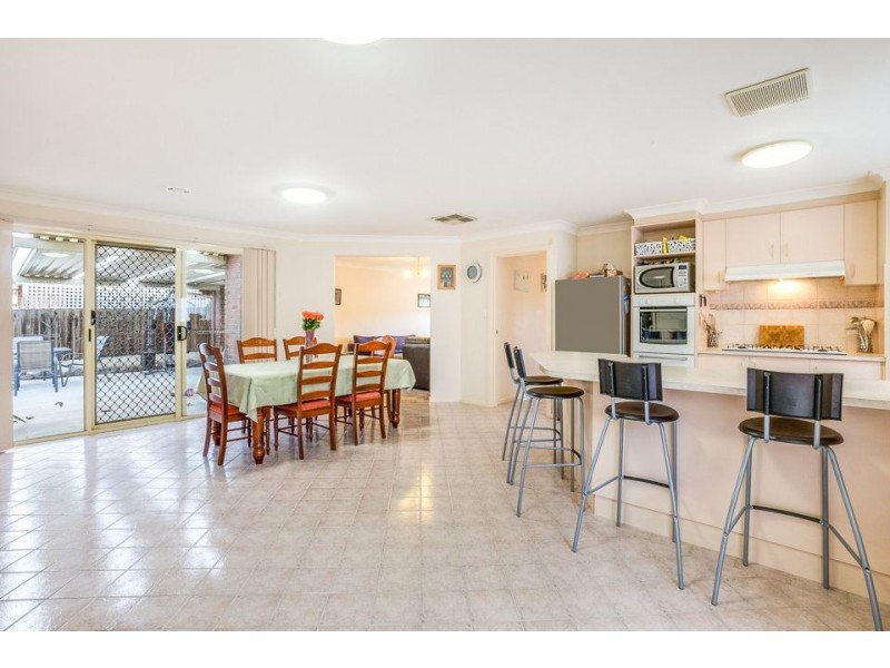 2 Majella Court, Hoppers Crossing VIC 3029