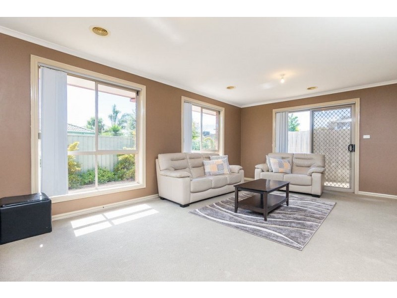 53 Jade Crescent, Wyndham Vale VIC 3024