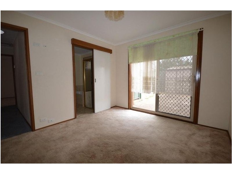 4 Baden Drive, Hoppers Crossing VIC 3029