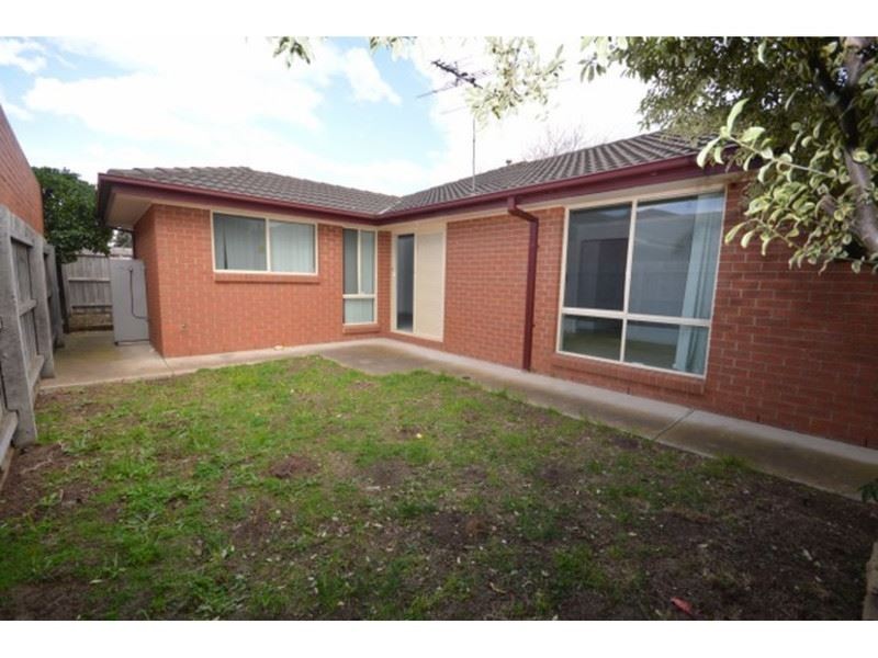 2/83 Huntingfield Drive, Hoppers Crossing VIC 3029