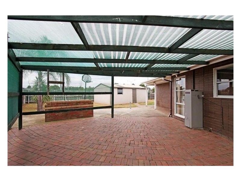 13 Cormorant Crescent, Werribee VIC 3030