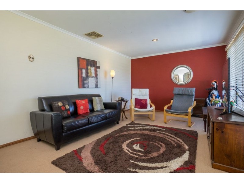 10 Acheron Crescent, Werribee VIC 3030