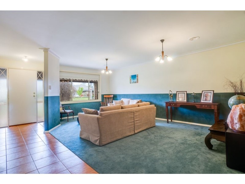 40 Westleigh Drive, Werribee VIC 3030