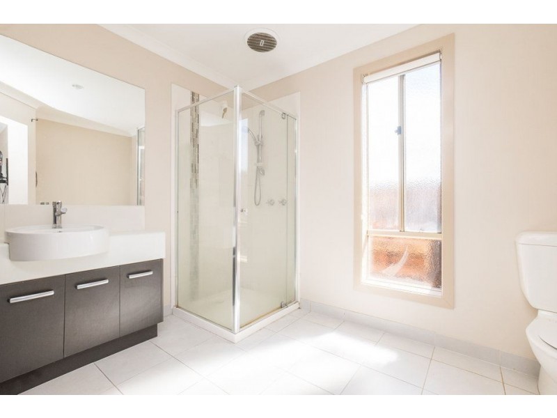 13 Noah Way, Tarneit VIC 3029