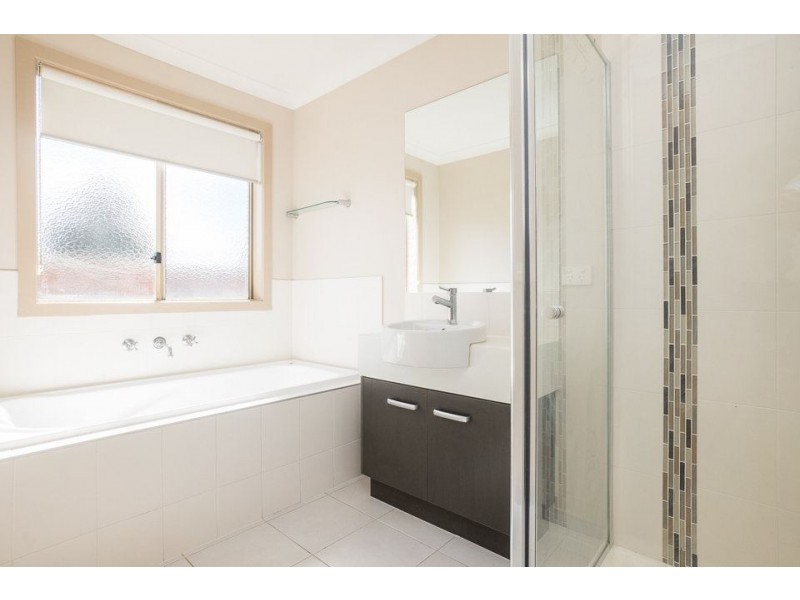 13 Noah Way, Tarneit VIC 3029