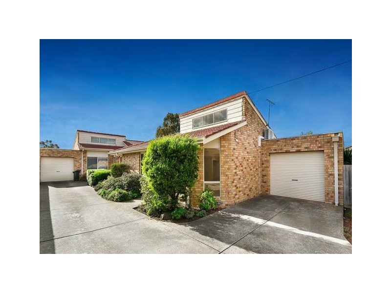 2/27 Hotham Crescent, Hoppers Crossing VIC 3029