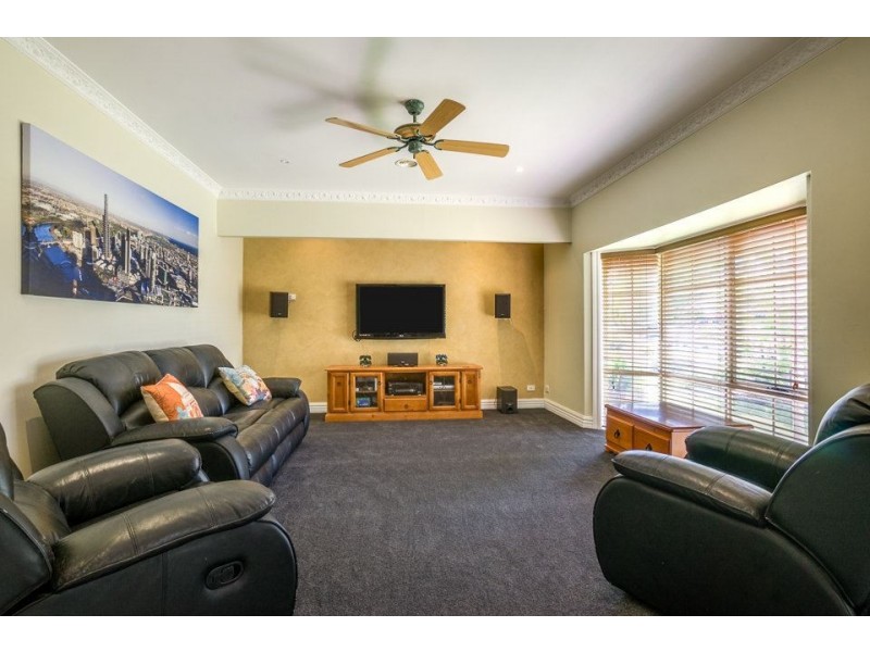 28 Carruthers Drive, Hoppers Crossing VIC 3029