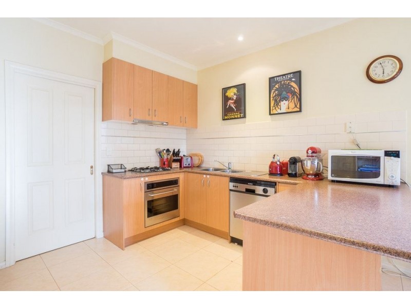 2B Cattanach Crescent, Werribee VIC 3030