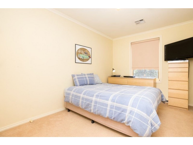 2B Cattanach Crescent, Werribee VIC 3030