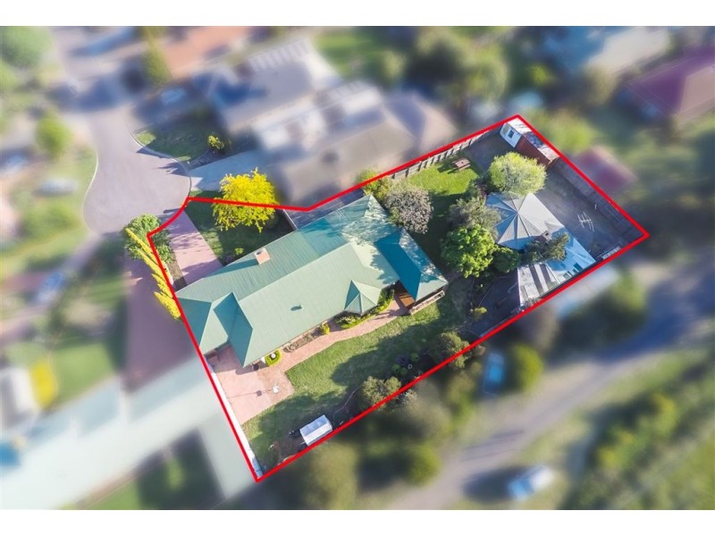 5 Noelhurst Court, Werribee VIC 3030