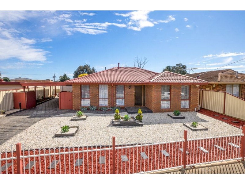 17 Thornbill Drive, Werribee VIC 3030
