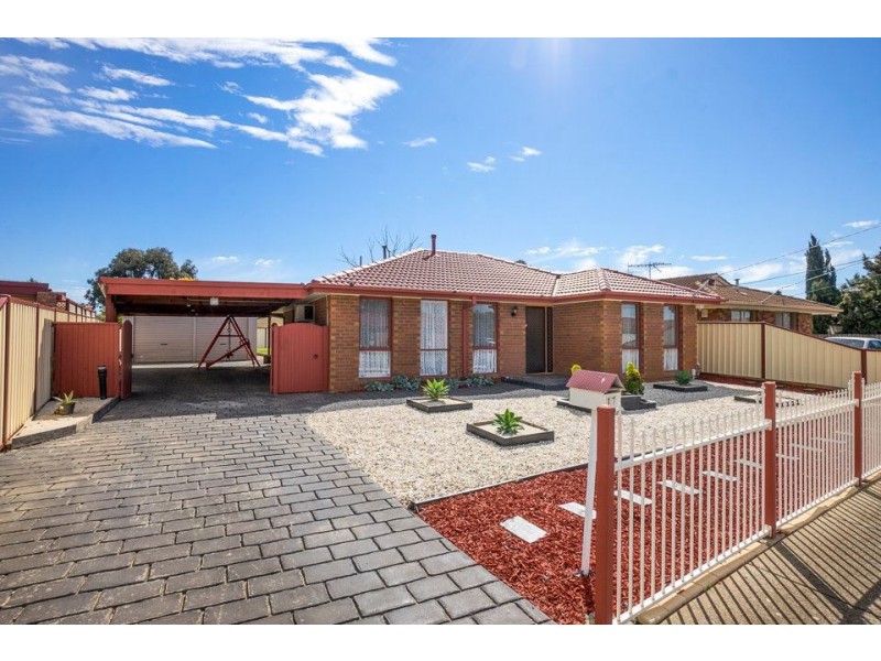 17 Thornbill Drive, Werribee VIC 3030