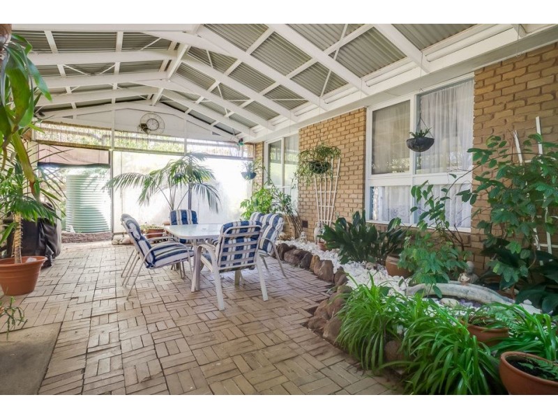 15 Brougham Avenue, Wyndham Vale VIC 3024