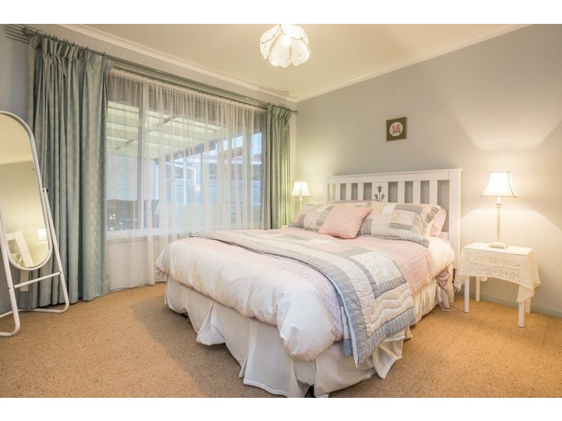 12 Reynolds Court, Werribee VIC 3030