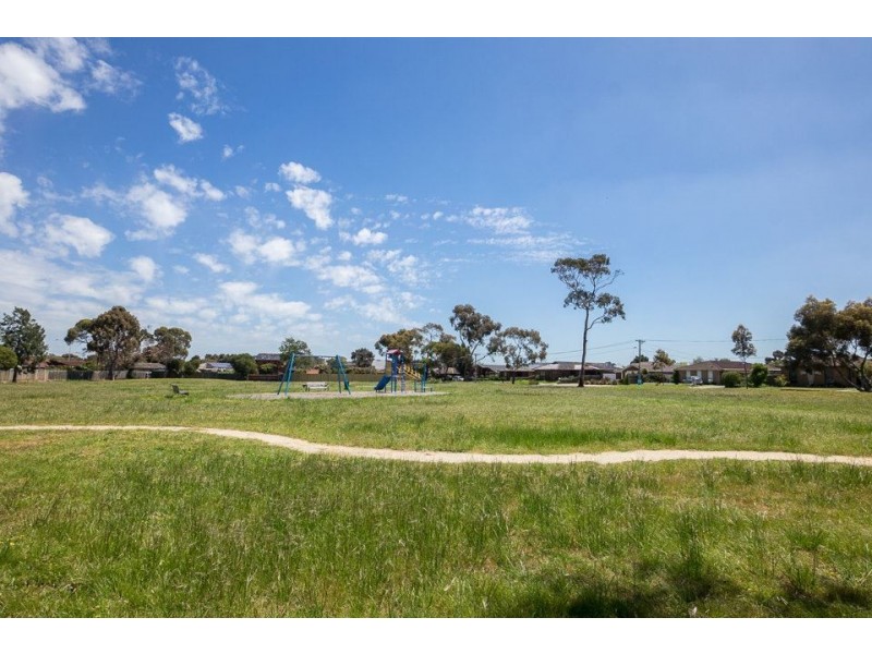 8 McIntosh Avenue, Hoppers Crossing VIC 3029