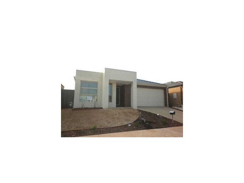 9 Vicky Court, Point Cook VIC 3030