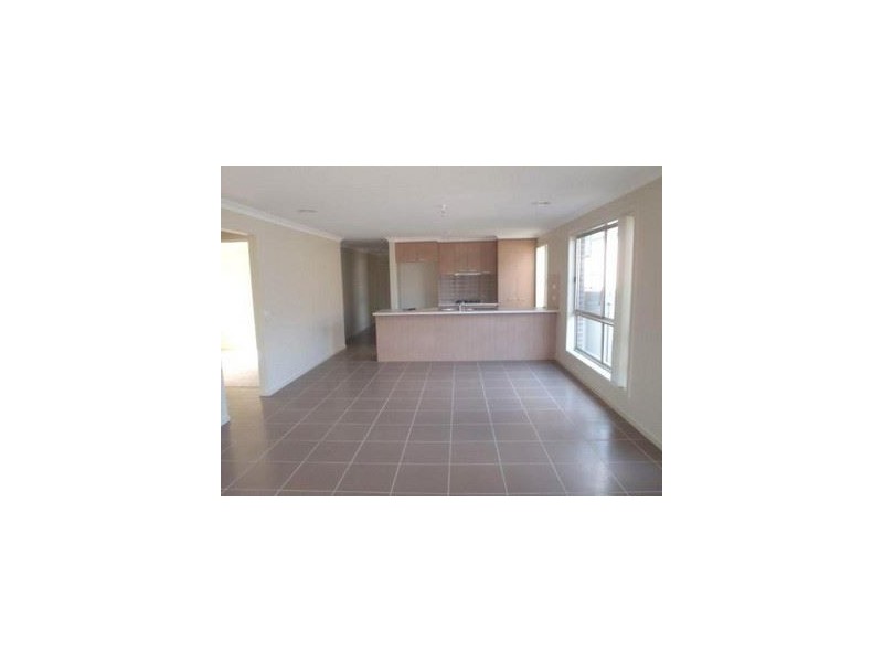 9 Vicky Court, Point Cook VIC 3030