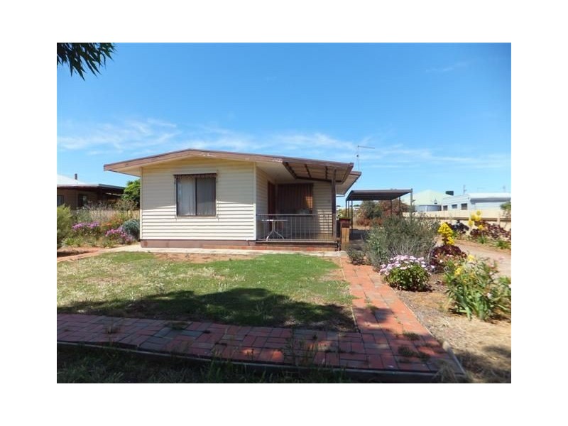 10 Elizabeth Street, Donald VIC 3480