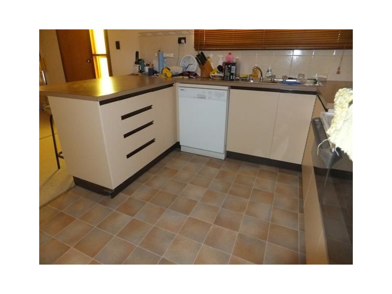 10 Elizabeth Street, Donald VIC 3480