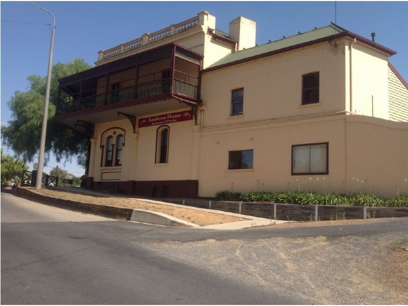 1 Sanger Street, Corowa NSW 2646