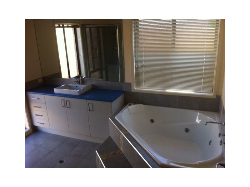 62 Streets Road, Wodonga VIC 3690