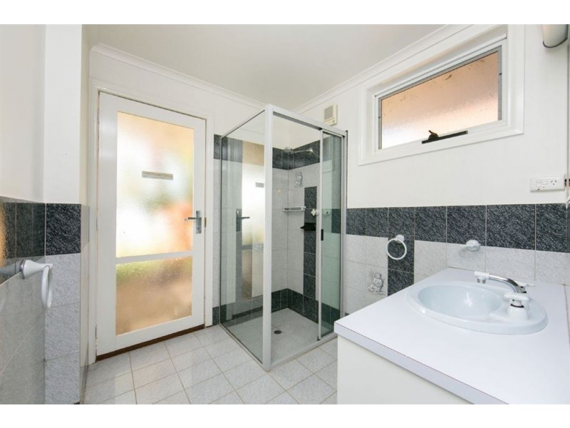 63 Craig Drive, Bellbridge VIC 3691