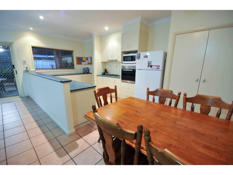 19 Valarie Way, Lavington NSW 2641