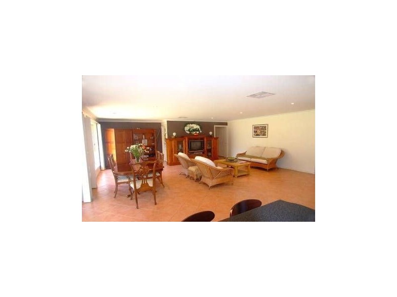 6 Gould Avenue, Albury NSW 2640