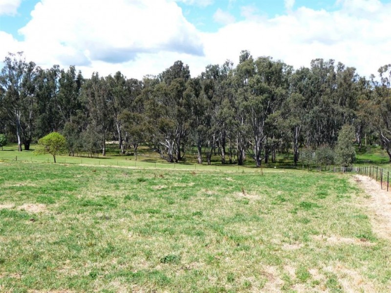 370 Honour Avenue, Corowa NSW 2646
