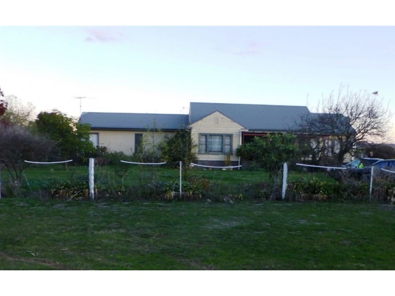 76 Gibson Street, Chiltern VIC 3683