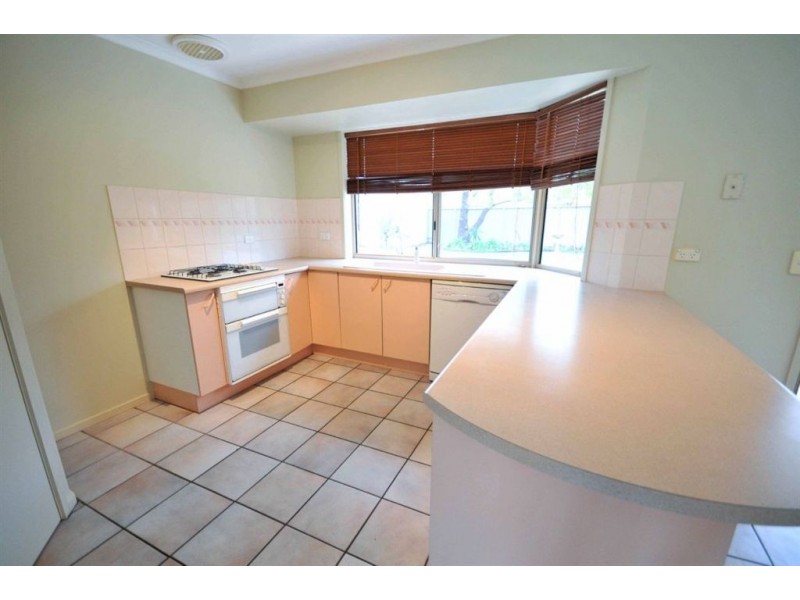 2 Sturtvale Court, Albury NSW 2640