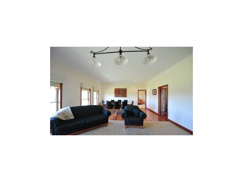 346 Whytes Road, Baranduda VIC 3691