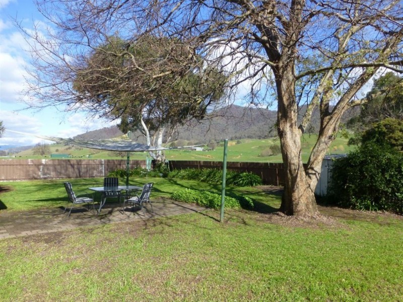5454 Kiewa Valley Highway, Running Creek VIC 3691