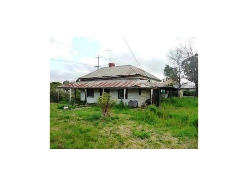 9 Oxford Street, Chiltern VIC 3683