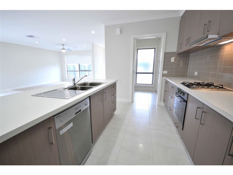 1/13 Bassett st, West Wodonga VIC 3690