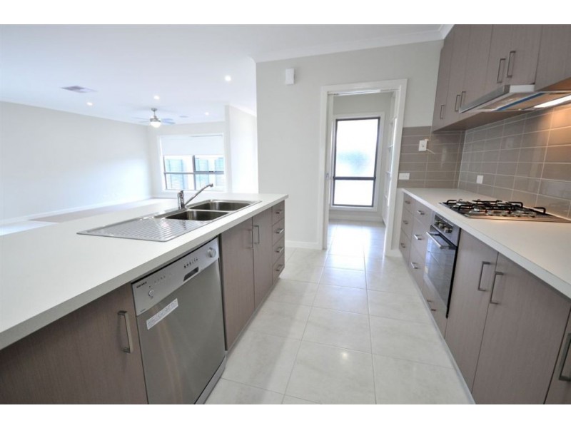 1/13 Bassett Street, West Wodonga VIC 3690