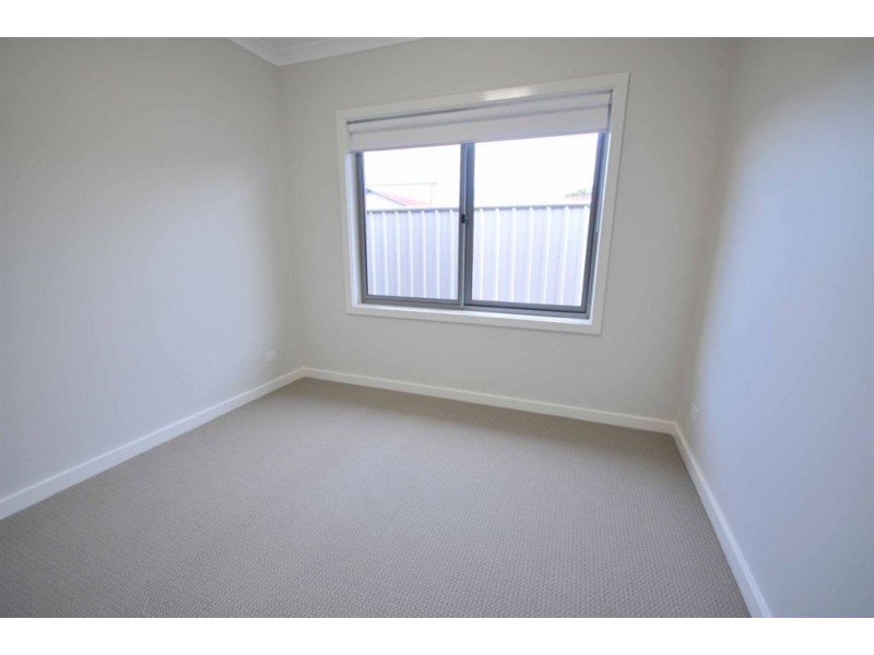 2/13 Bassett Street, Wodonga VIC 3690