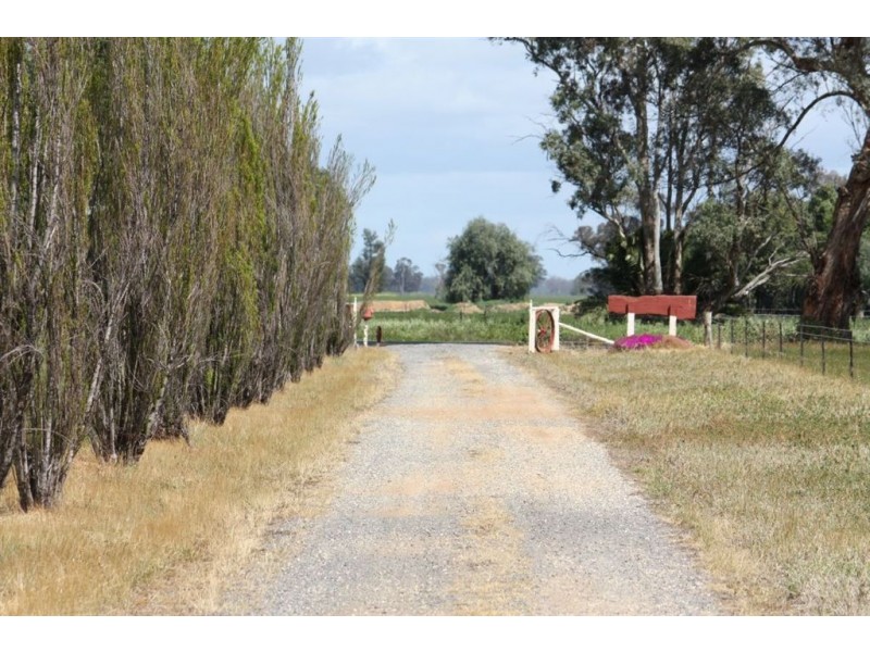 524 Redlands Road, Corowa NSW 2646