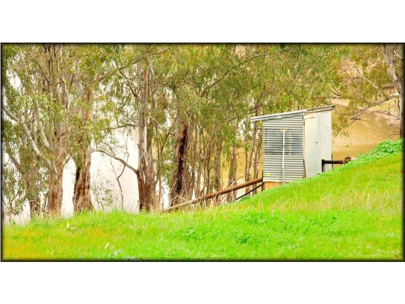 620 Honour Ave, Corowa NSW 2646