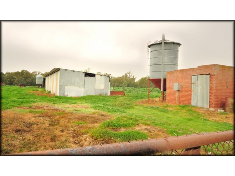 620 Honour Ave, Corowa NSW 2646