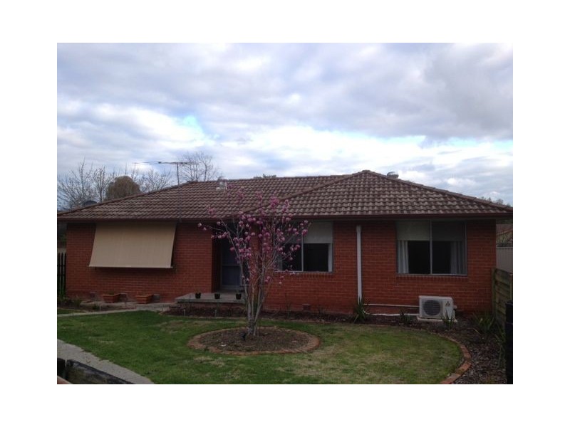 10 Conmurra Way, Albury NSW 2640