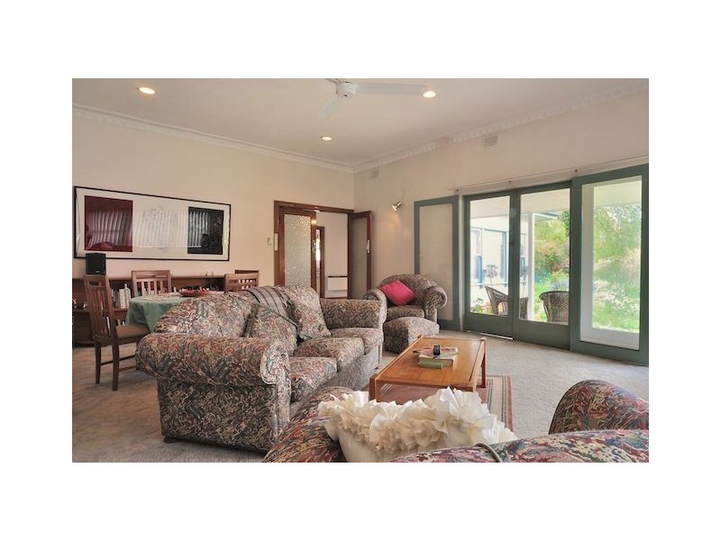 705 Alma Street, Albury NSW 2640