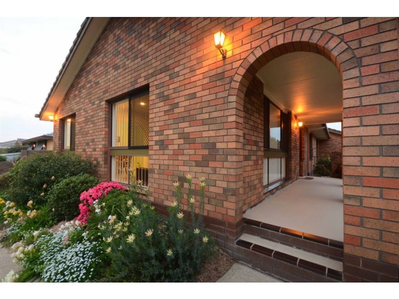 470 Schaefer street, Lavington NSW 2641