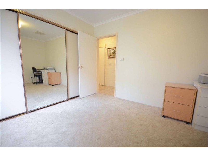 470 Schaefer street, Lavington NSW 2641