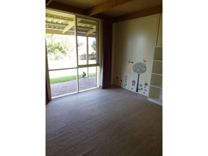 6 Southernview Court, Albury NSW 2640