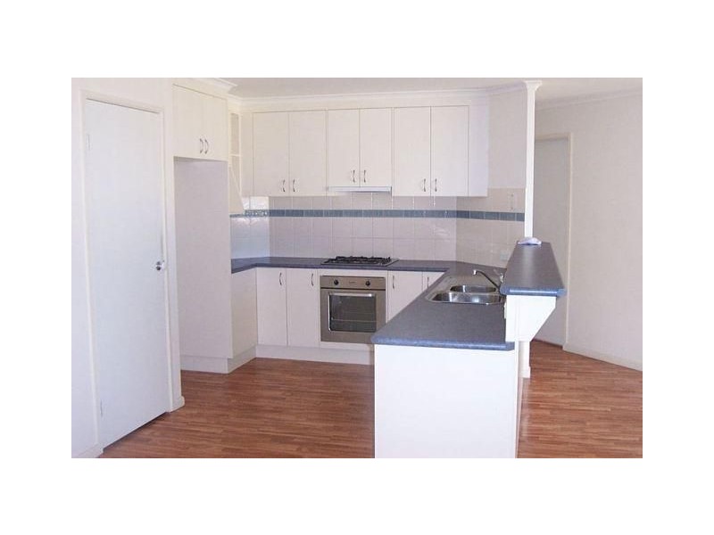 63 Kurrajong Cres, Albury NSW 2640