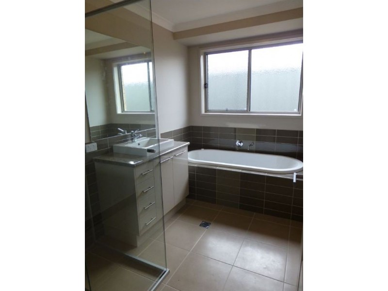 225 Koziuscko Road, Thurgoona NSW 2640