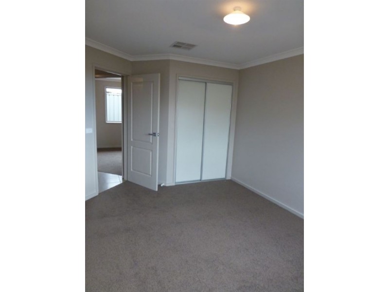 225 Koziuscko Road, Thurgoona NSW 2640