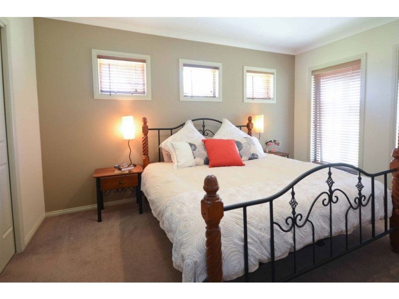 17 Atkins Street, Morven NSW 2660